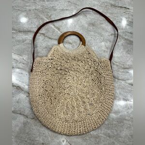 NEW Boho Crochet Straw Circle Tote Bag w Wooden Handles‎ and Shoulder Strap